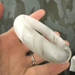 Gorgeous Natural Tianshan Jade Bangle - Ink Wash Style with Sparkle 58mm/2.31in